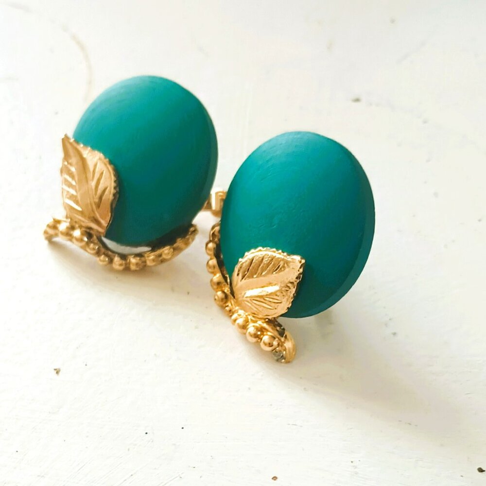 Carol Dauplaise Leaf Statement Earrings Round Dark Aqua Blue Gold Screw Back